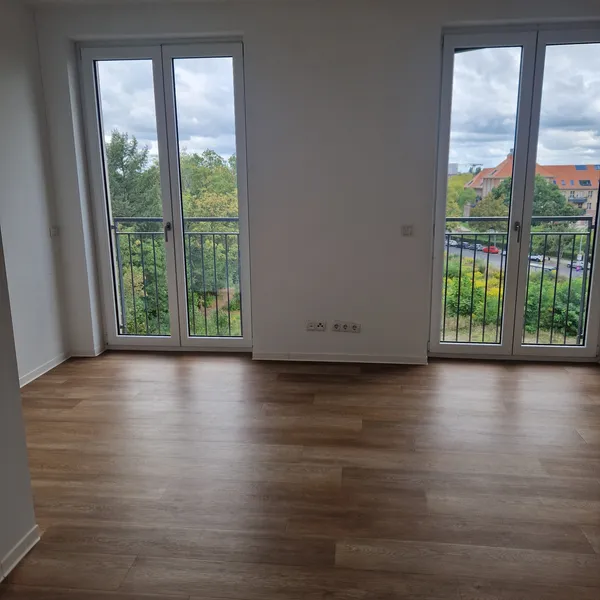 Suche Nachmieter für 2-Zimmer-Wohnung ( 1 Schlafzimmer 1 Wohnzimmer) im Neukölln Mariendorfer Weg — photo 1